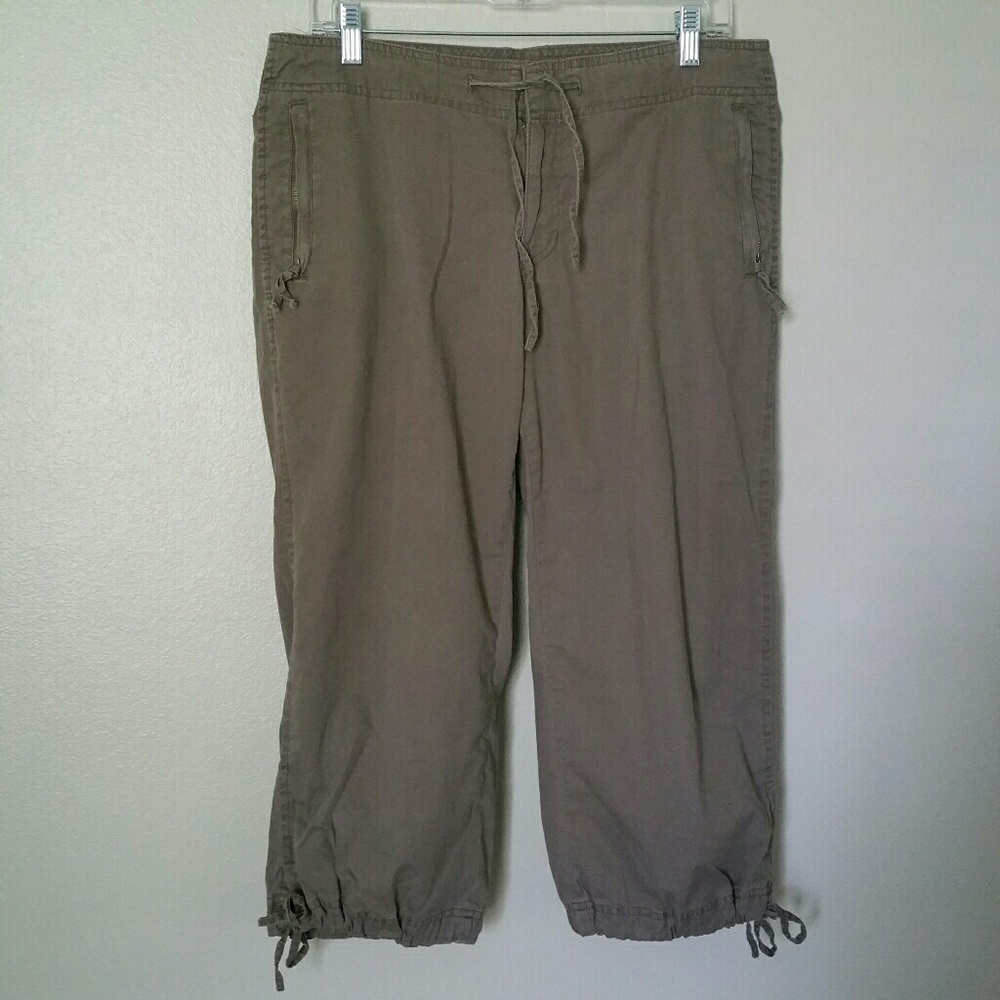 Forever 21 brown capris/crop pant w/ leg ties sz11